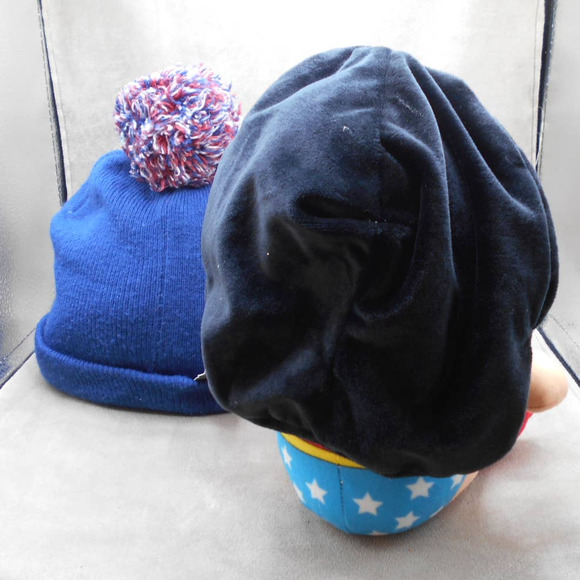 DC Wonder Woman Lot: Blue Beanie w/Pom & Toy Factory Plush Justice League - Picture 5 of 9